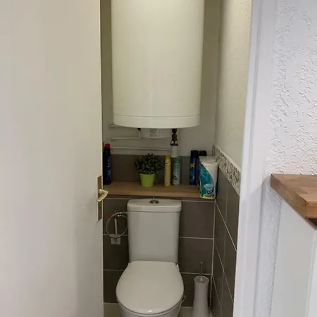 Apartman Boost Your Immo Six Fours Drakkar 89